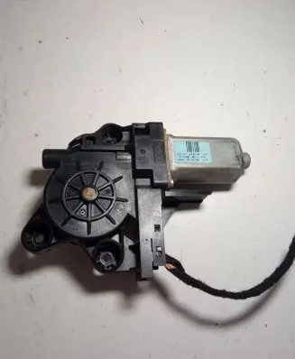 Ford Focus C-MAX Front door window regulator motor WR12638 979036100