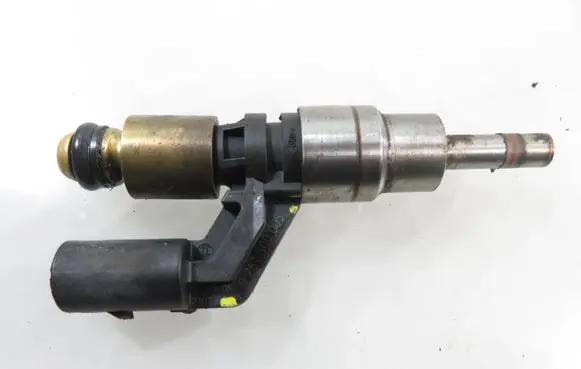 Volkswagen Golf IV Fuel injector 0261500005 036906036