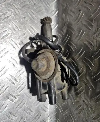 Mitsubishi Pajero Spark distributor T3T61975 4711