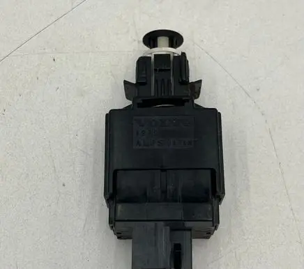 Volvo S40, V40 Brake pedal sensor switch 9128577