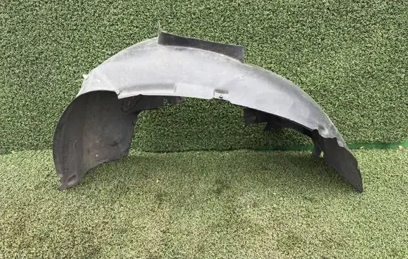 Volkswagen Transporter - Caravelle T5 Front wheel arch liner splash guards 7H0809962 7H0809962C