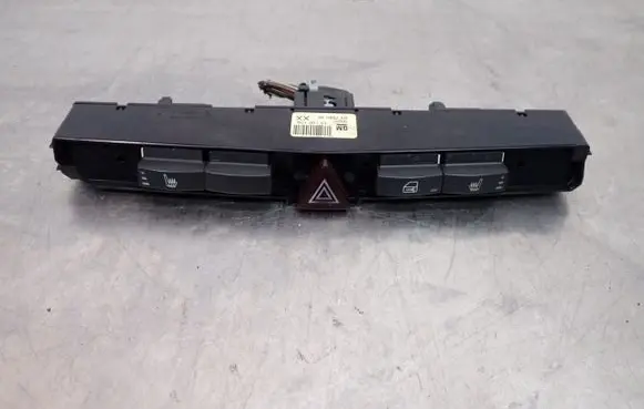Opel Astra H Central console control unit 13100109