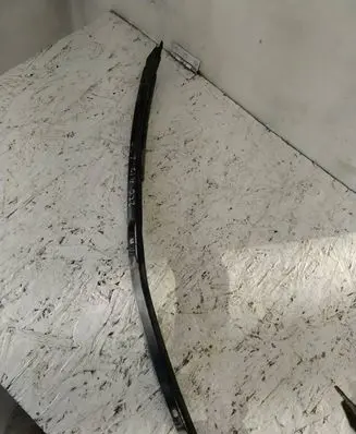 Volkswagen PASSAT B6 Rear door windshield rail 3C9839066A