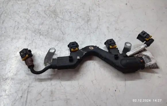 Opel Zafira C Fuel injector wires 55591592