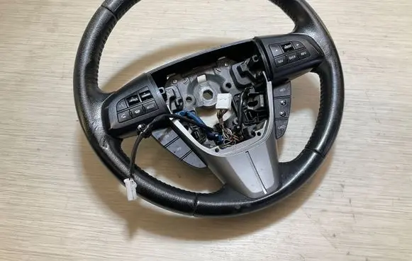Mazda 3 I Steering wheel