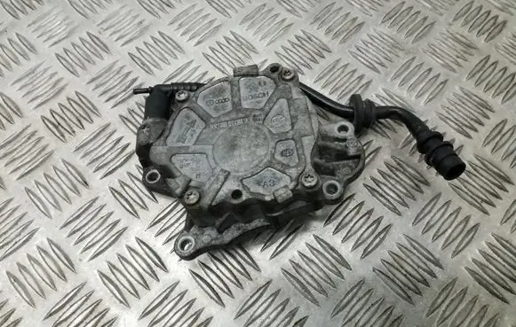 Skoda Roomster (5J) Vacuum pump 03L145100