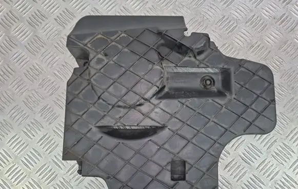 Mercedes-Benz E W212 Timing belt guard (cover) A6510100175 BBP198402