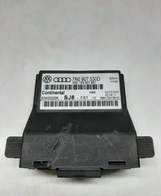 Volkswagen Tiguan Gateway control module 7N0907530D 1K0907951