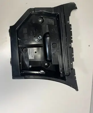 Rear bumper mounting bracket
