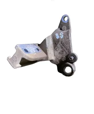 Volvo V60 Engine mounting bracket 31293542