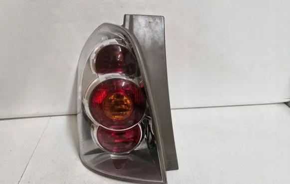 Toyota Corolla Verso AR10 Rear/tail lights