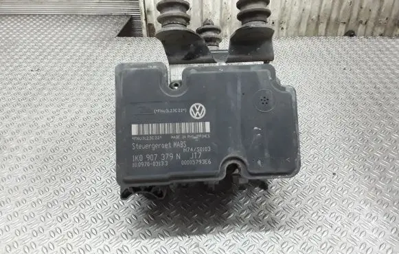 Volkswagen Golf V ABS Pump 1K0907379N 1K0614117F