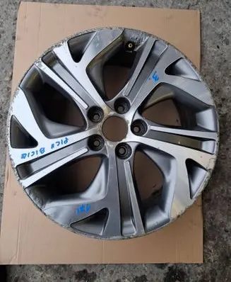 Citroen C4 II Picasso R17 alloy rim 9677090177