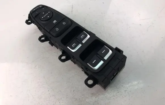 KIA Niro Electric window control switch 93570G5240