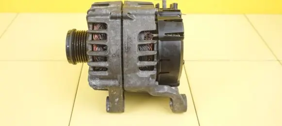 BMW 3 E90 E91 Generator/alternator 8507624 N47D20C