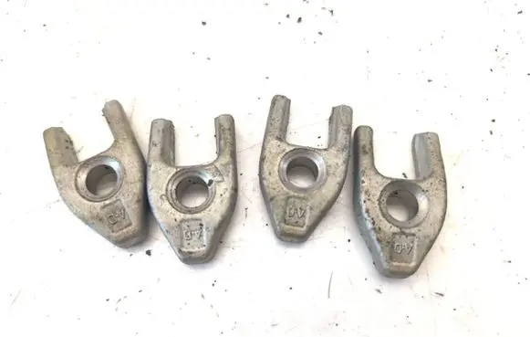 Renault Laguna II Fuel Injector clamp holder 