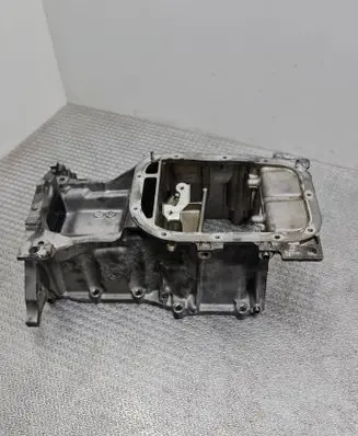 Toyota Auris E180 Oil sump 