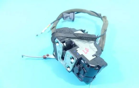 Renault Koleos I Front door lock IMPRK1340340