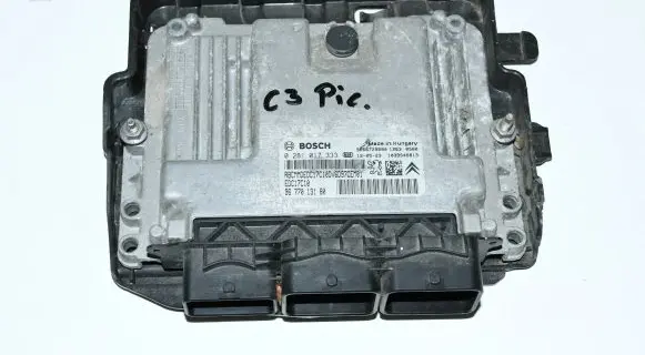 Citroen C3 Picasso Engine control unit/module 9677013180