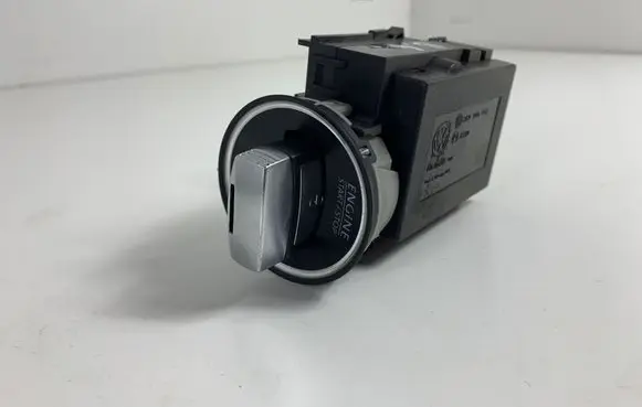 Volkswagen PASSAT B6 Ignition lock 3C0905843M