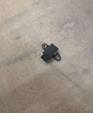 Audi A8 S8 D2 4D ESP acceleration yaw rate sensor 0265005117 4D0907651