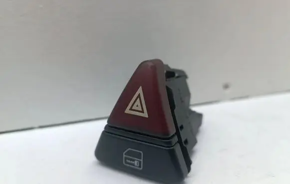 Mercedes-Benz A W168 Hazard light switch 1688206710