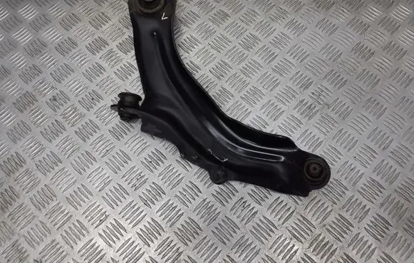 Renault Scenic II - Grand scenic II Front control arm 821033010