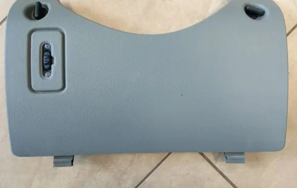 Renault Master II Fuse box cover 8200188563 NE70048
