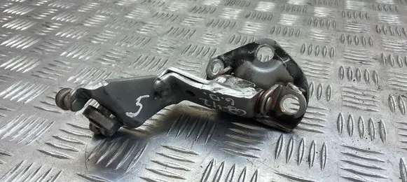 Toyota Previa (XR30, XR40) II Sliding door middle roller runner 