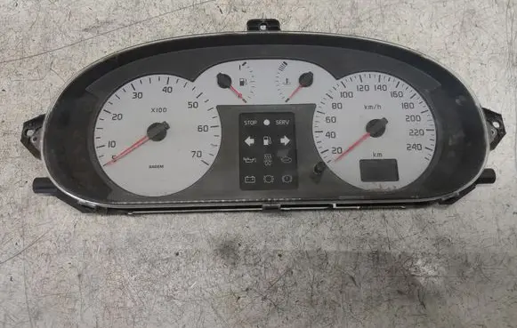 Renault Scenic RX Speedometer (instrument cluster) P8200038777