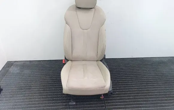 Skoda Octavia Mk4 Front driver seat 