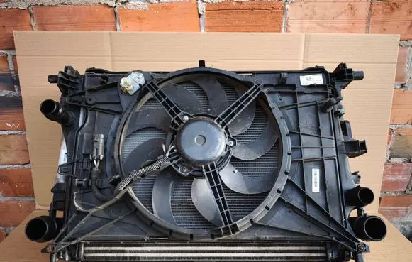 Fiat 500X Electric radiator cooling fan 52011163