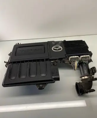 Mazda 3 I Engine control unit/module 1001409361