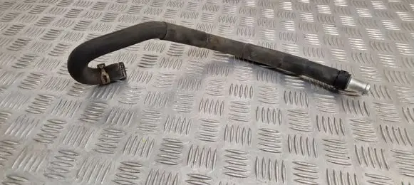 Nissan Qashqai+2 Engine coolant pipe/hose