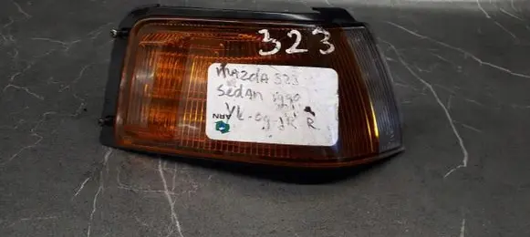 Mazda 323 Front indicator light 210-61301