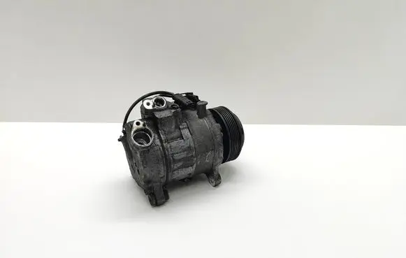BMW 5 F10 F11 Air conditioning (A/C) compressor (pump) 9216466 921646602 64529216466