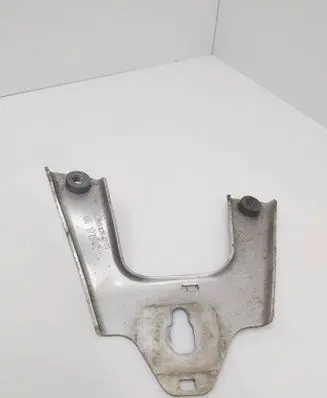Mercedes-Benz C W205 Radiator mount bracket A2056204000 0617ZB02