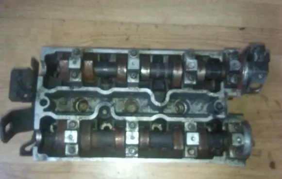 Opel Omega B1 Engine head 90412232