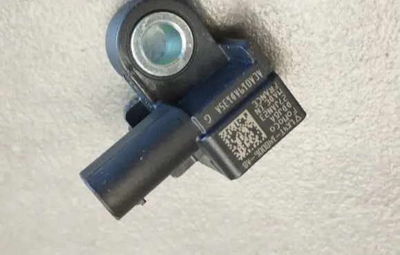 Volkswagen Amarok II Airbag deployment crash/impact sensor 2235246350 LK4T148006AB