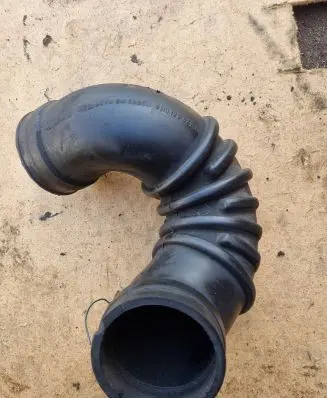 Ford Galaxy Air intake hose/pipe 95vw9w633c