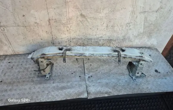 Volvo C30 Front bumper cross member