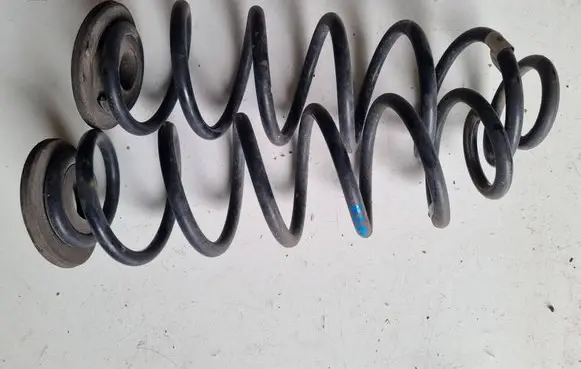 Audi A3 S3 8V Rear coil spring 5Q0511115JT