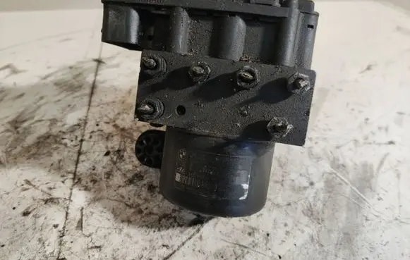 BMW Z3 E36 ABS Pump 6751768 10094808023 5WK8467