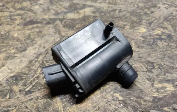 KIA Sorento Windscreen/windshield washer pump 98510FD100