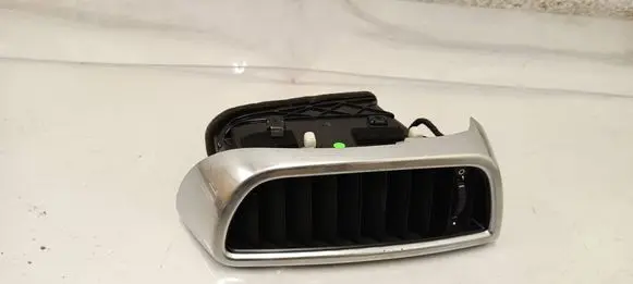 Porsche Cayenne (92A) Dash center air vent grill 7P5819728A