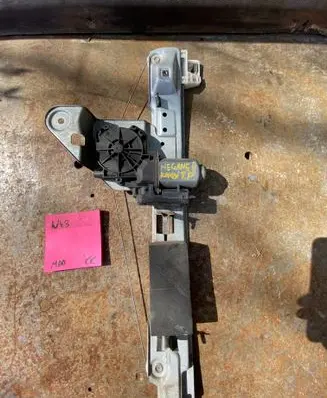 Renault Megane II Rear door window regulator with motor 