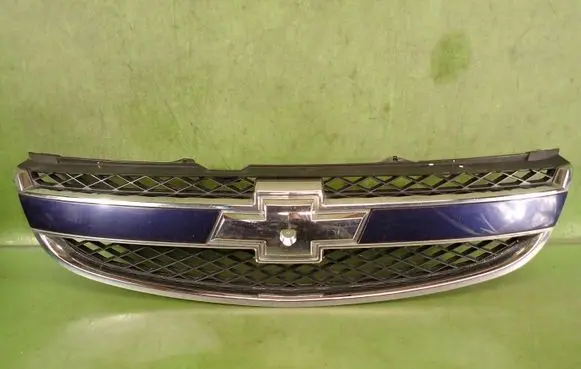 Chevrolet Epica Front bumper upper radiator grill 96633843LAK47U