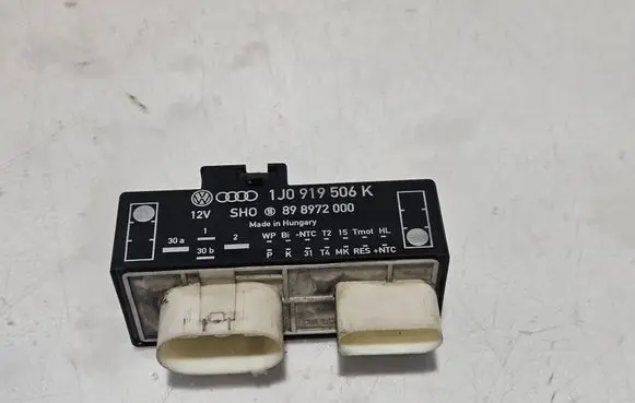 Seat Leon (1M) Coolant fan relay 1J0919506K