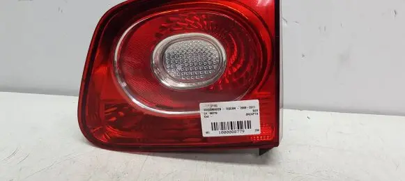 Volkswagen Tiguan Tailgate rear/tail lights 5N0945094B