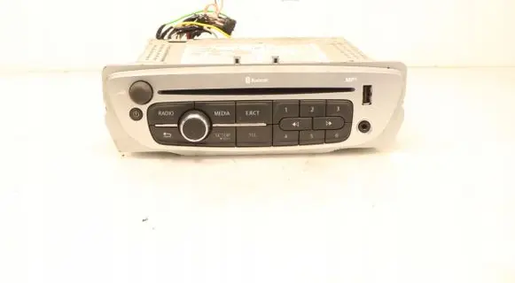 Renault Fluence Radio/GPS head unit trim 281153992R
